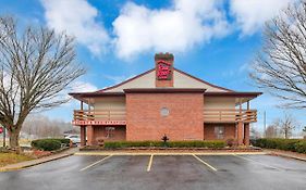 Red Roof Inn Uhrichsville Ohio